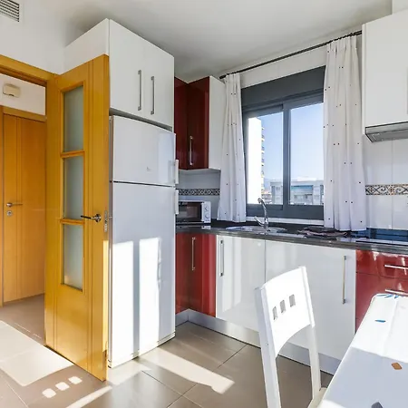 A&n Sunlit Penthouse Steps From The 토레델마르