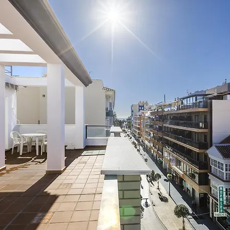 아파트 A&n Sunlit Penthouse Steps From The 토레델마르